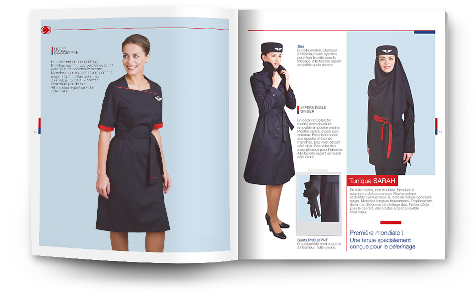 Double page de catalogue ouverte.